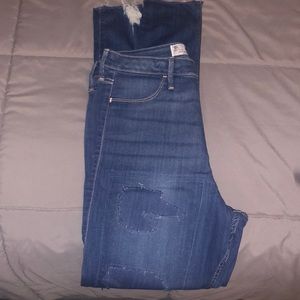 Hollister’s curvy ultra high rise jeggings size 13 L never worn